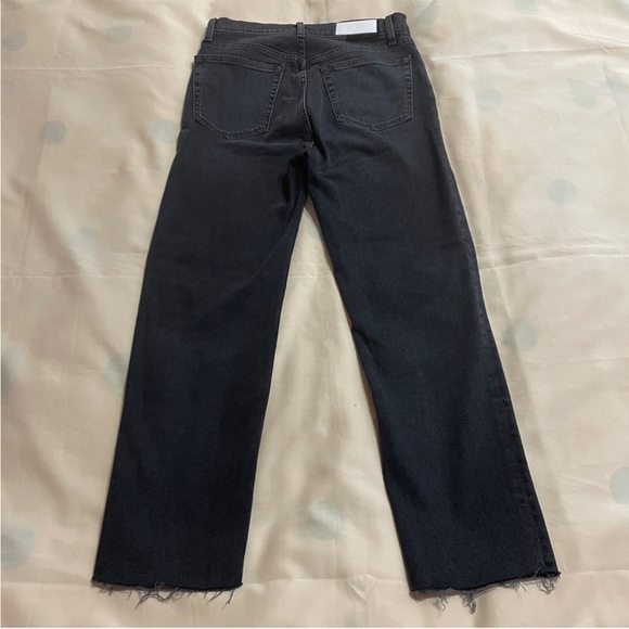 Re/Done- Original High Rise Loose In Washed Black With Rips And Raw Hem 29 - Picture 4 of 9